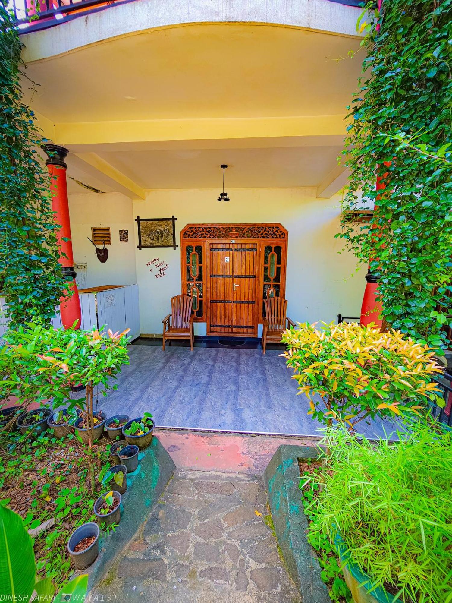 Dinesh Safari Homestay Udawalawe Exterior foto